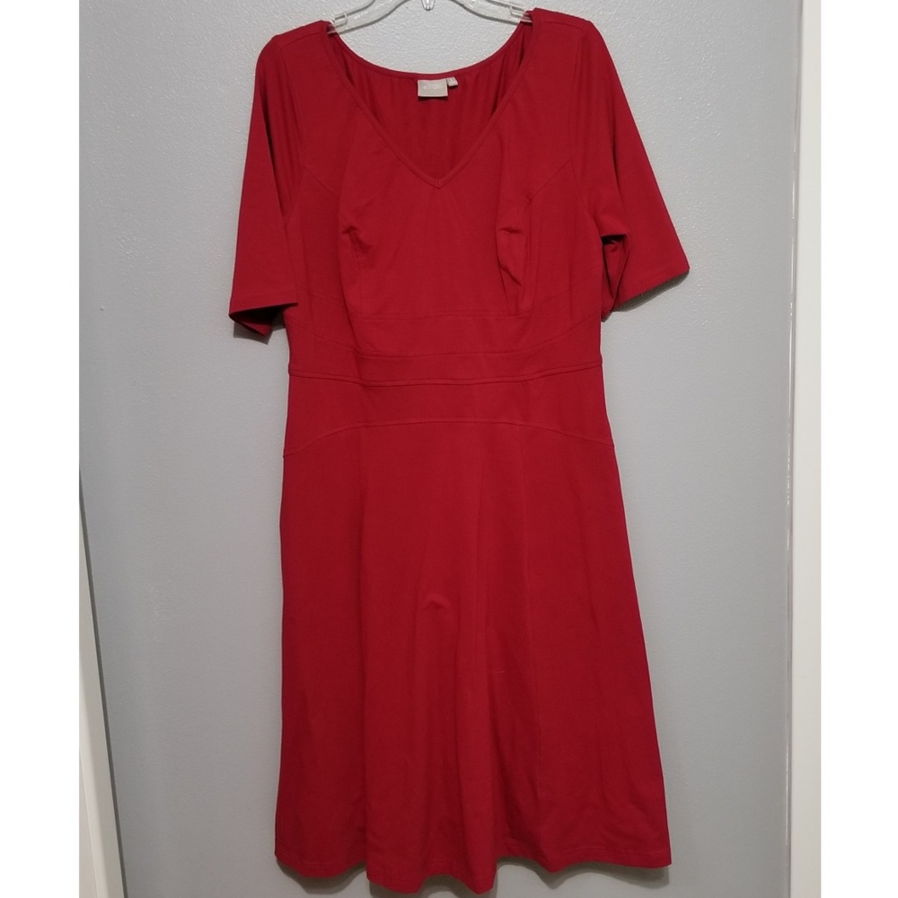 Eshakti crimson v-neck cotton knit dress